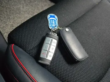 2021 Genesis GV70 с пробегом 67 273 км