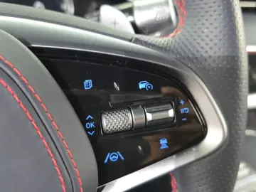 2021 Genesis GV70 с пробегом 67 273 км