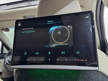 2021 Genesis GV70 с пробегом 64 494 км