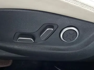 2021 Genesis GV70 с пробегом 64 494 км