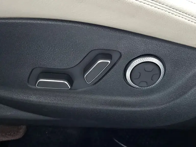 2021 Genesis GV70 с пробегом 64 494 км
