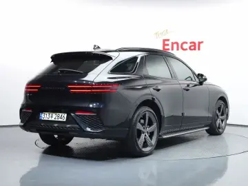 2021 Genesis GV70 с пробегом 47 768 км
