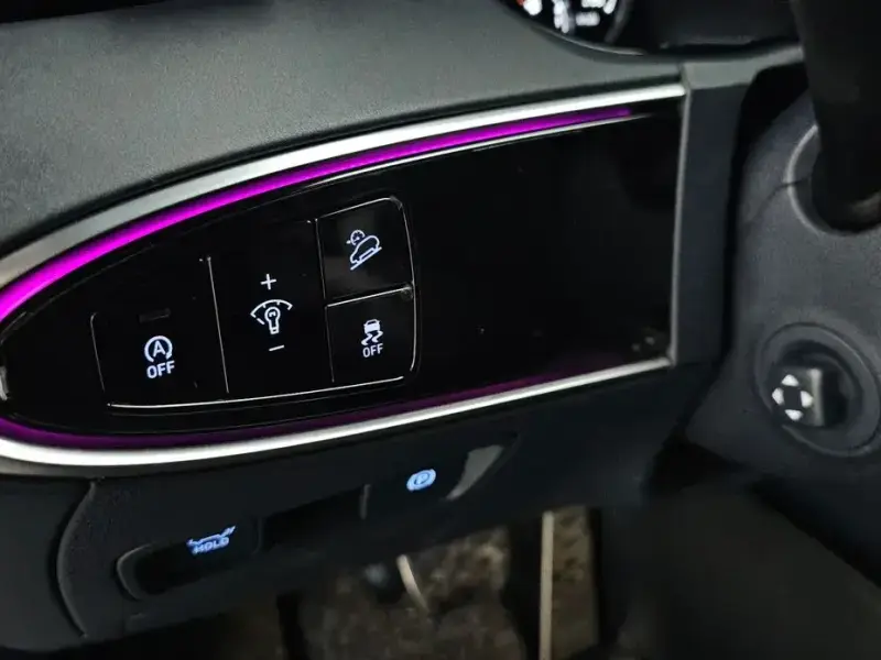 2021 Genesis GV70 с пробегом 47 768 км