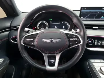 2022 Genesis GV70 с пробегом 95 085 км