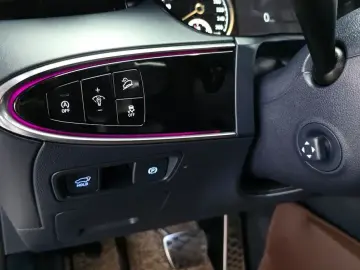 2022 Genesis GV70 с пробегом 95 085 км