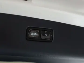 2022 Genesis GV70 с пробегом 95 085 км