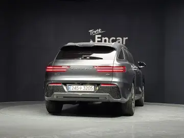 2021 Genesis GV70 с пробегом 56 631 км