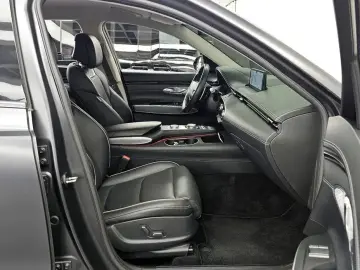 2021 Genesis GV70 с пробегом 56 631 км
