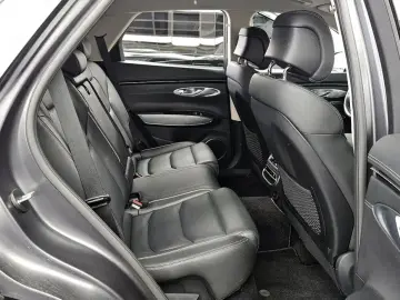 2021 Genesis GV70 с пробегом 56 631 км