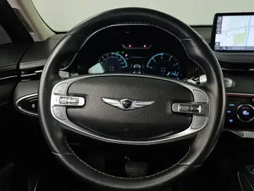 2021 Genesis GV70 с пробегом 56 631 км