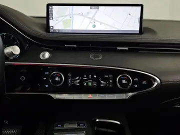 2021 Genesis GV70 с пробегом 56 631 км