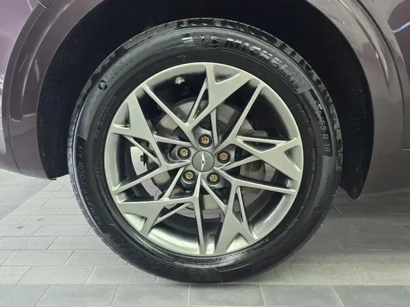 2021 Genesis GV70 с пробегом 91 171 км