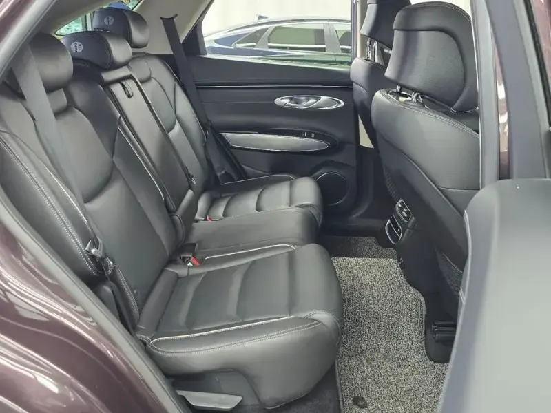 2021 Genesis GV70 с пробегом 91 171 км