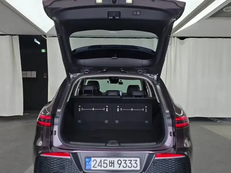 2021 Genesis GV70 с пробегом 91 171 км