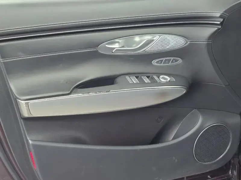 2021 Genesis GV70 с пробегом 91 171 км