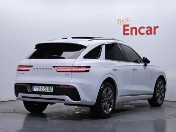 2021 Genesis GV70 с пробегом 75 538 км