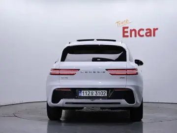 2021 Genesis GV70 с пробегом 75 538 км
