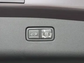 2021 Genesis GV70 с пробегом 91 171 км