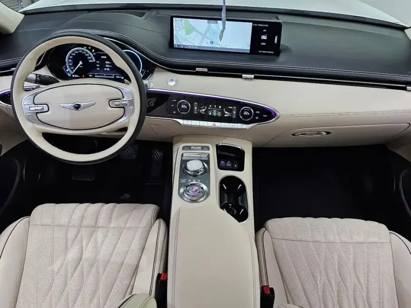 2021 Genesis GV70 с пробегом 75 538 км