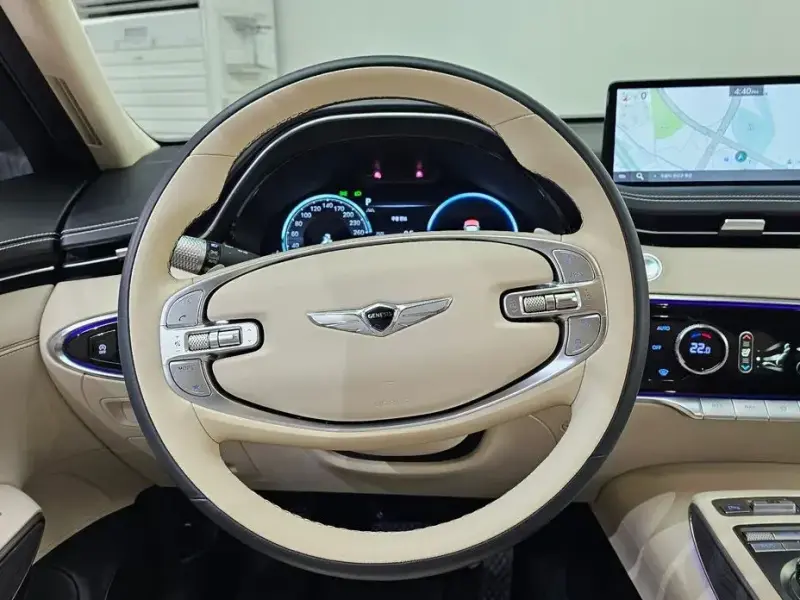 2021 Genesis GV70 с пробегом 75 538 км