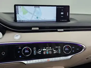 2021 Genesis GV70 с пробегом 75 538 км