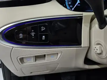 2021 Genesis GV70 с пробегом 75 538 км