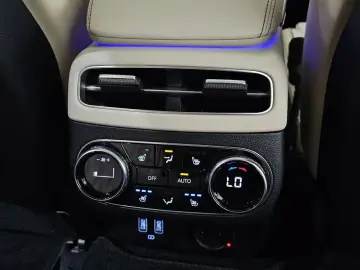 2021 Genesis GV70 с пробегом 75 538 км