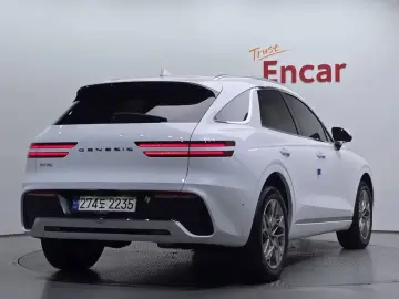 2021 Genesis GV70 с пробегом 49 678 км