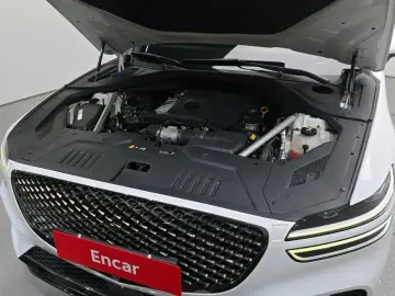 2021 Genesis GV70 с пробегом 49 678 км