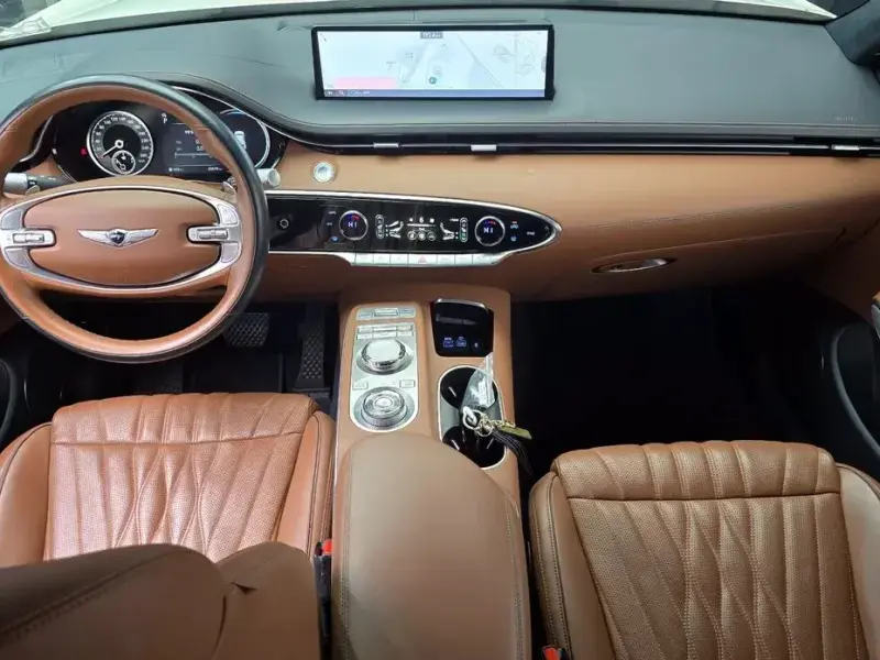 2021 Genesis GV70 с пробегом 49 678 км