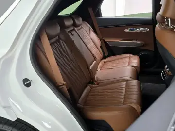 2021 Genesis GV70 с пробегом 49 678 км