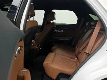 2021 Genesis GV70 с пробегом 49 678 км