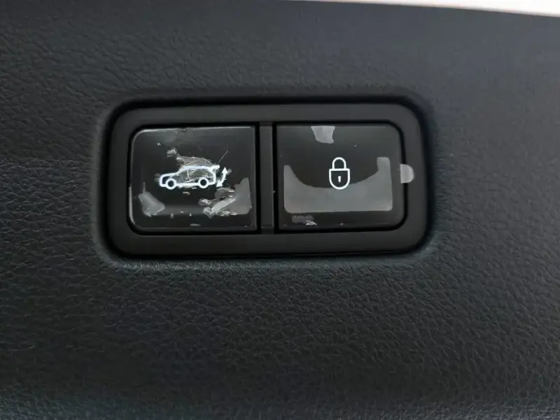 2021 Genesis GV70 с пробегом 49 678 км