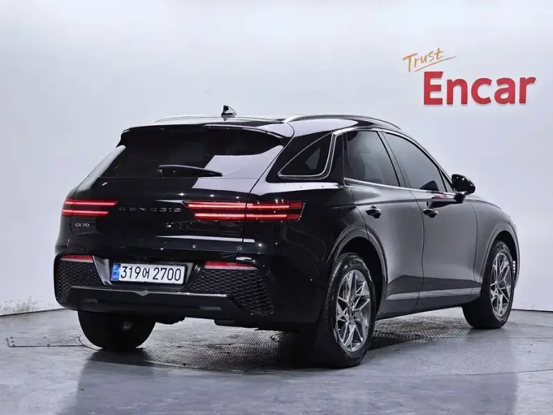 2021 Genesis GV70 с пробегом 85 788 км