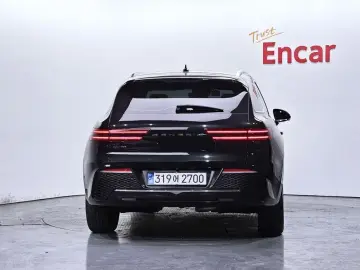 2021 Genesis GV70 с пробегом 85 788 км