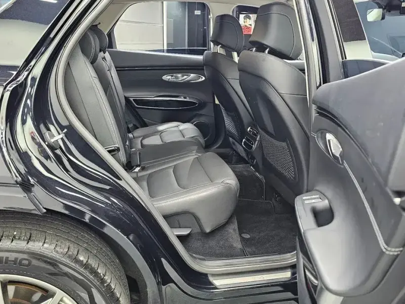 2021 Genesis GV70 с пробегом 85 788 км