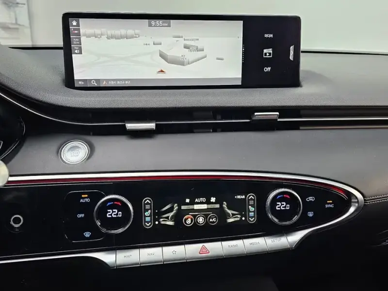 2021 Genesis GV70 с пробегом 85 788 км