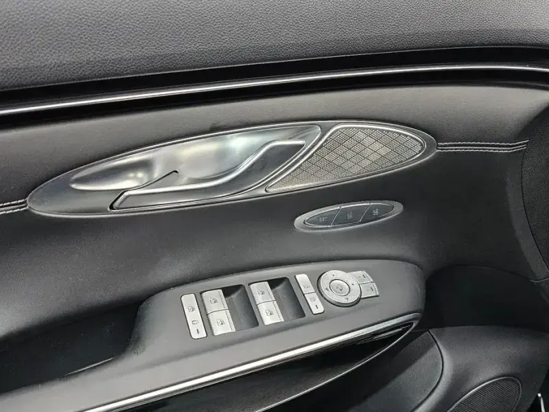 2021 Genesis GV70 с пробегом 85 788 км