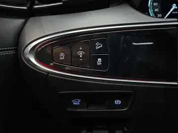 2021 Genesis GV70 с пробегом 85 788 км