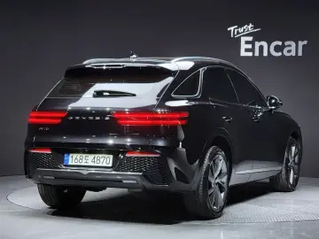 2022 Genesis GV70 с пробегом 41 656 км