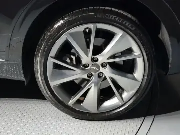 2022 Genesis GV70 с пробегом 41 656 км