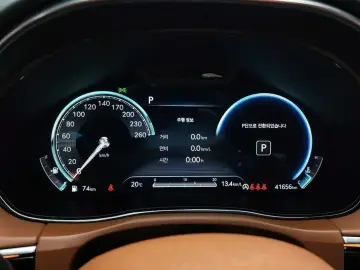 2022 Genesis GV70 с пробегом 41 656 км