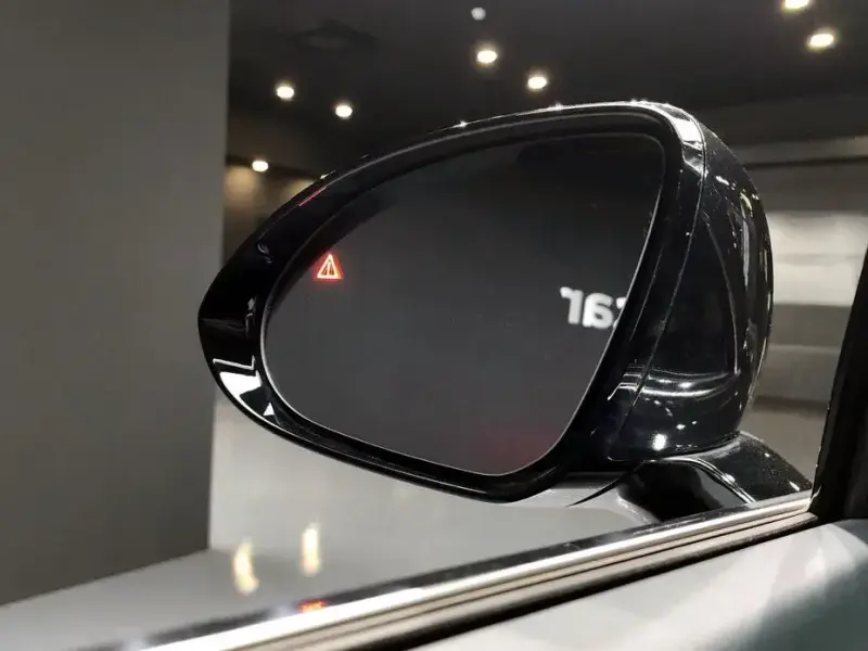 2022 Genesis GV70 с пробегом 41 656 км