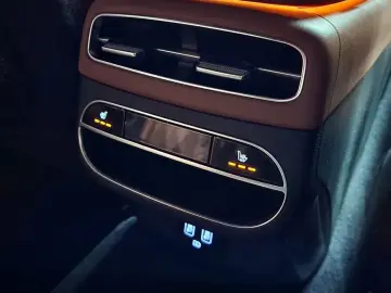 2022 Genesis GV70 с пробегом 41 656 км