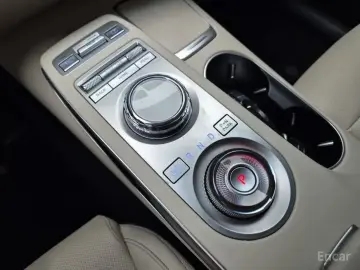 2021 Genesis GV70 с пробегом 99 813 км