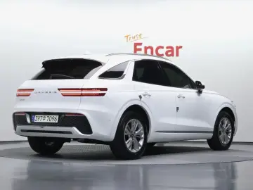 2021 Genesis GV70 с пробегом 52 978 км