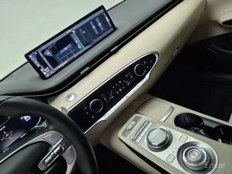 2021 Genesis GV70 с пробегом 99 813 км