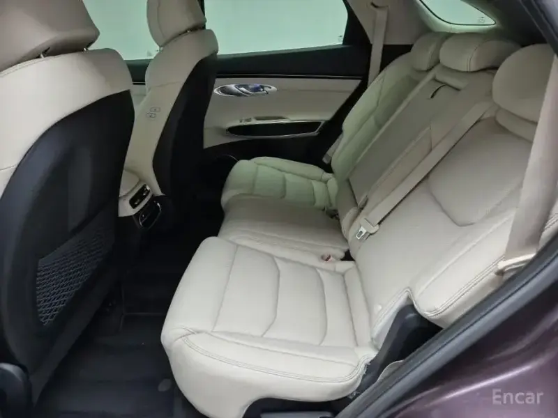 2021 Genesis GV70 с пробегом 99 813 км