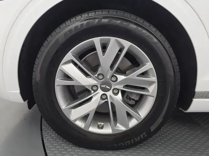 2021 Genesis GV70 с пробегом 52 978 км