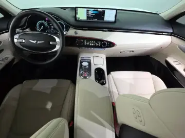 2021 Genesis GV70 с пробегом 52 978 км